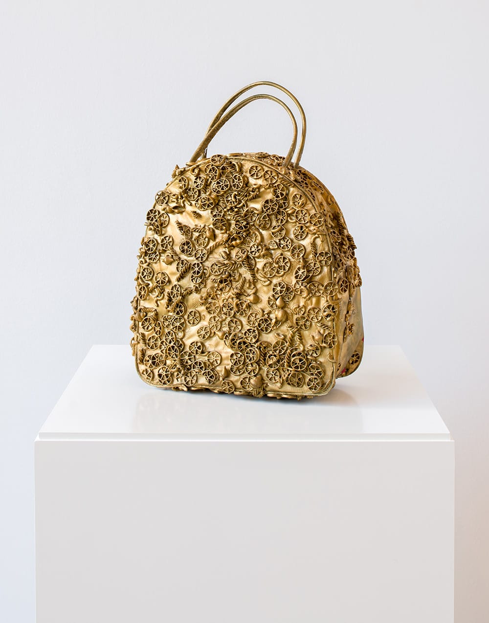 Macaroni Handbag, 1965, handbag, macaroni and gold spray paint, 34 × 33 × 15 cm