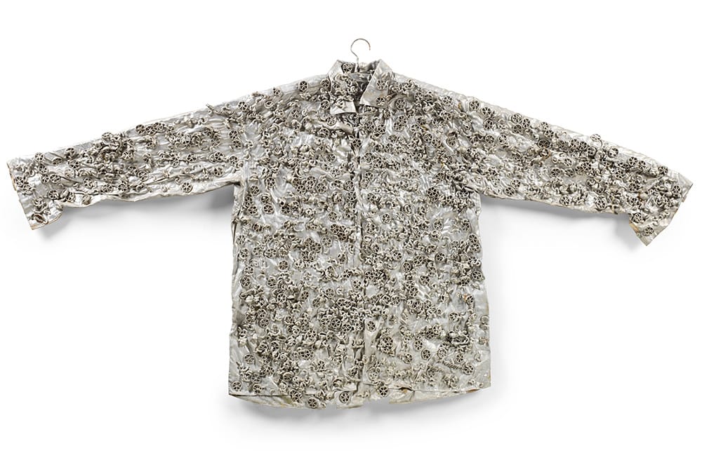 Macaroni Shirt, 1965, shirt, macaroni, hanger and silver spray paint, 84 × 152 cm
